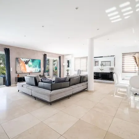 Moderne Avec Piscine, Proche * Villeneuve-Loubet