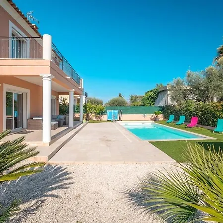 Villa Moderne Avec Piscine, Proche *